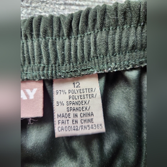 Oversized velvet green elastic waist midrise trousers - Picture 6 of 8